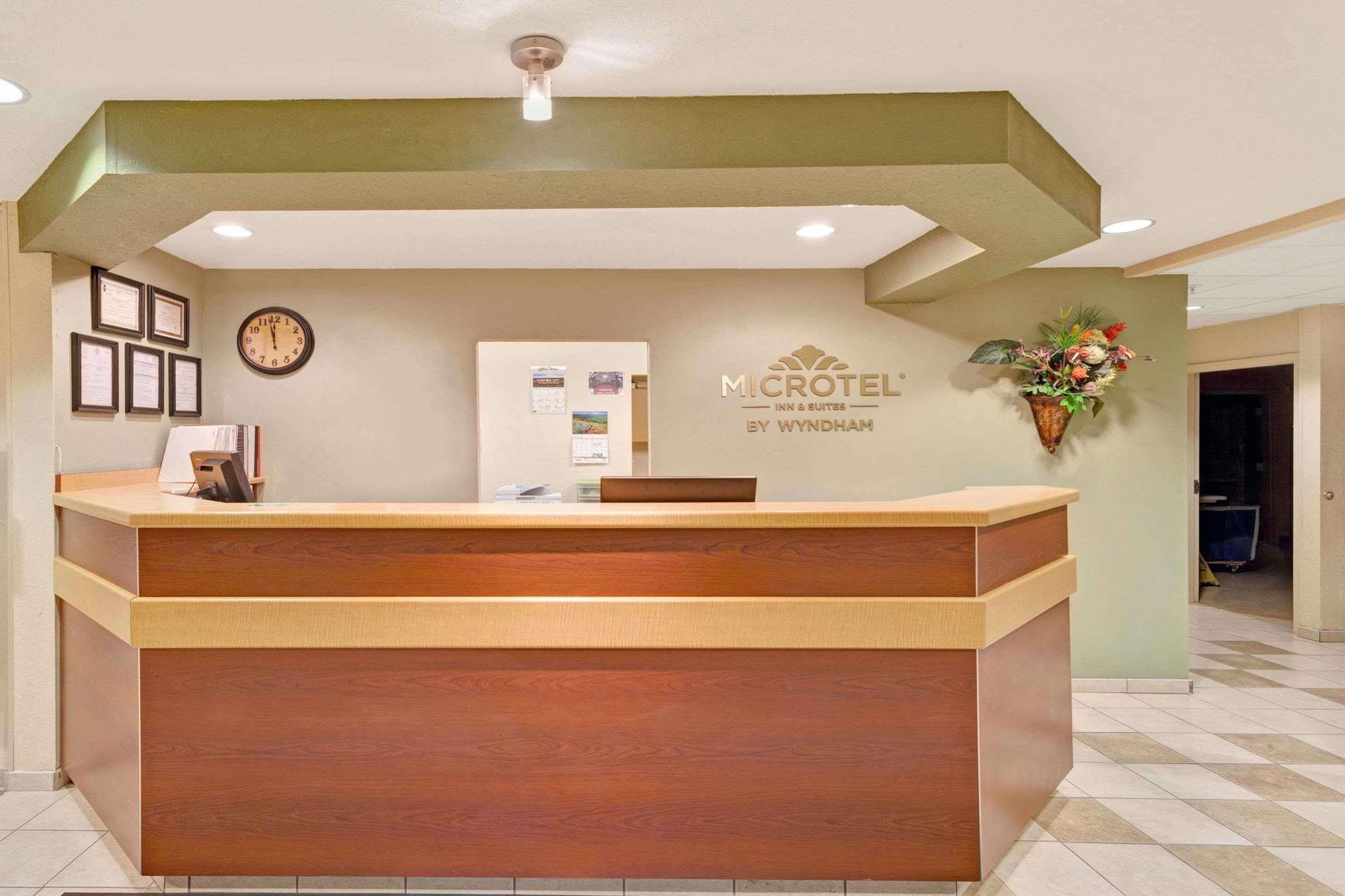 Microtel Inn & Suites By Wyndham Jasper Ngoại thất bức ảnh